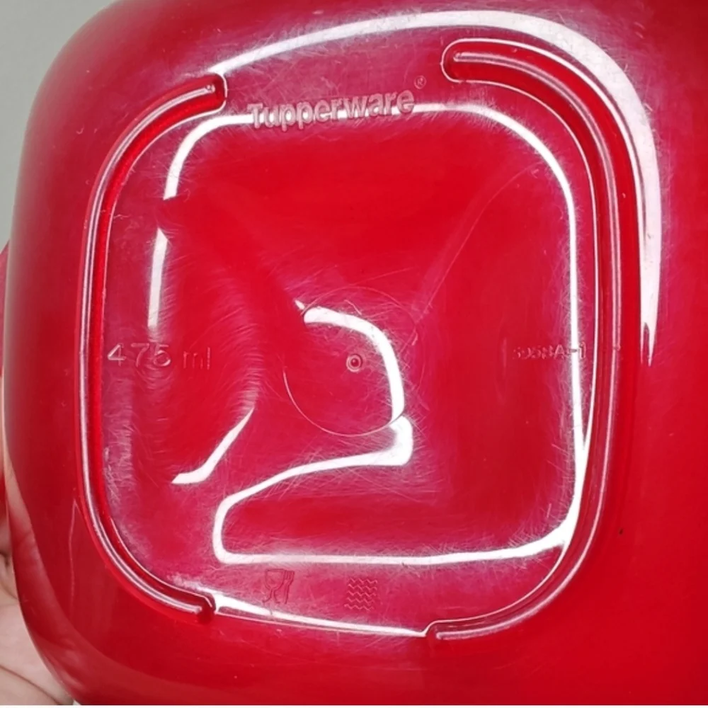 Tupperware Vent ‘N Serve 475ml Red Square Microwave Dish with Vented Lid
